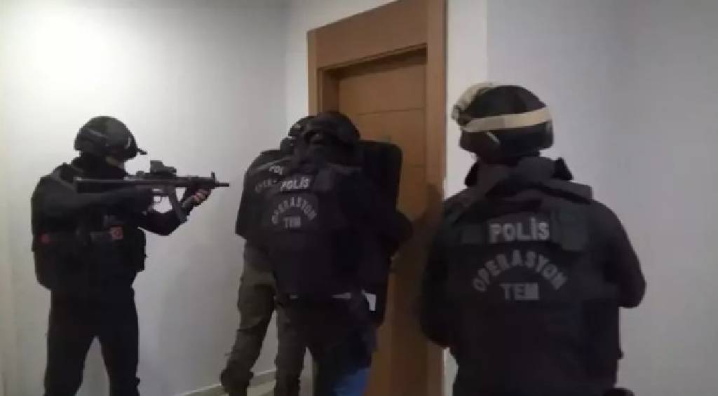 İstanbul'da DEAŞ operasyonu: 2 gözaltı