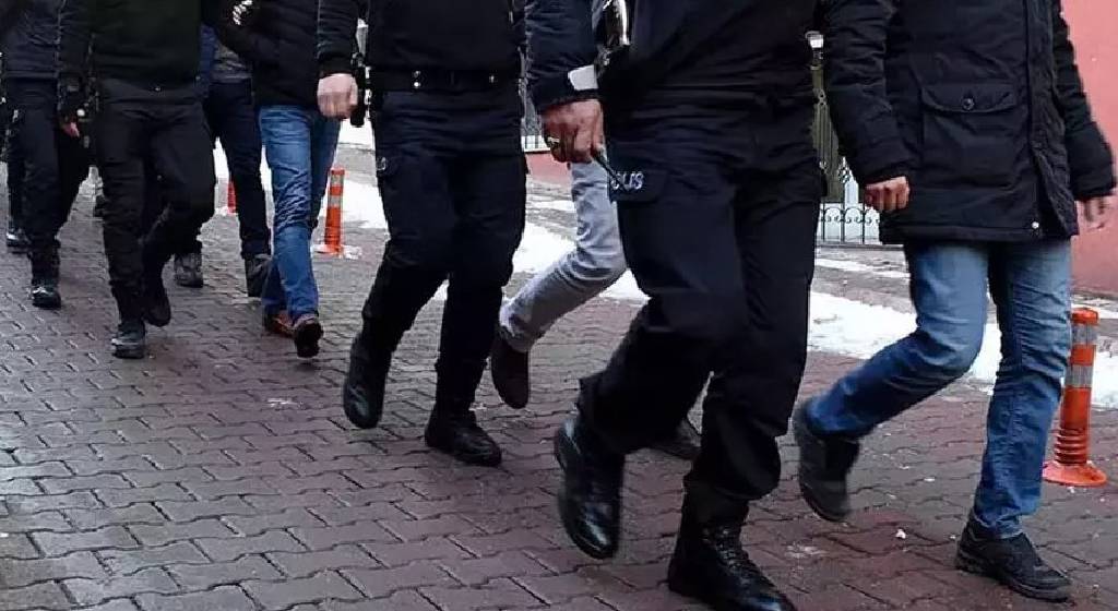 Dönerden sonra künefe zincirine FETÖ operasyonu! 33 gözaltı…