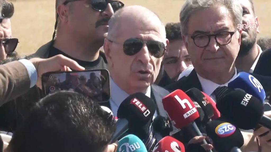 Tahliye edilen Ümit Özdağ'dan ilk açıklama