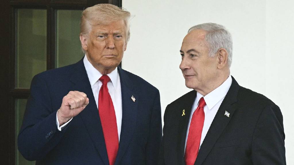İran’ın nükleer tesislerini vurdurtan Trump’a tepki var! ‘Bu açık bir azil gerekçesi’