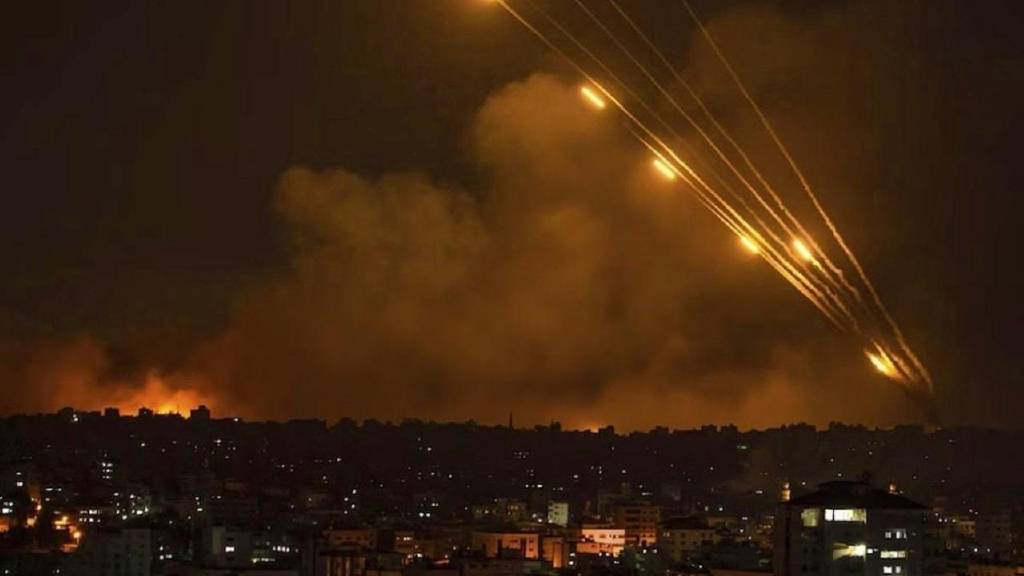 İran, İsrail’e yönelik 15’inci saldırı dalgasını başlattı…