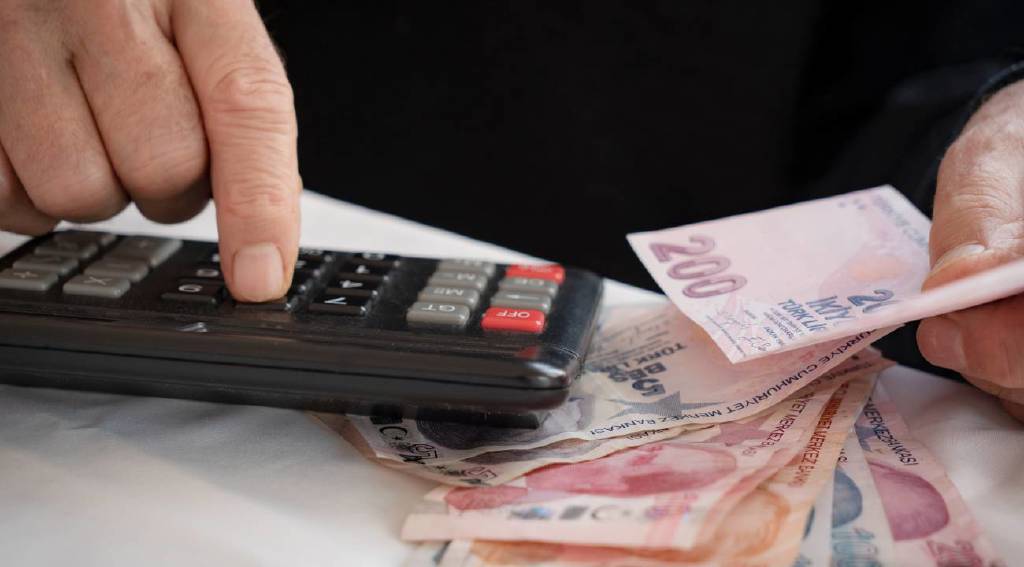 AK Parti'den 'asgari ücret' açıklaması