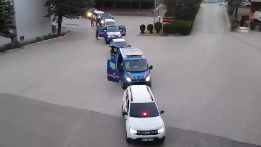 Bakan Yerlikaya açıkladı: 18 ilde DEAŞ terör örgütüne operasyon