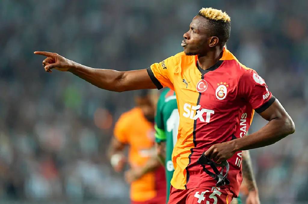 Osimhen için devreye giren rakiplerden biri Liverpool oldu