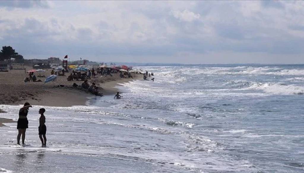 Sakarya sahillerinde deniz yasağı