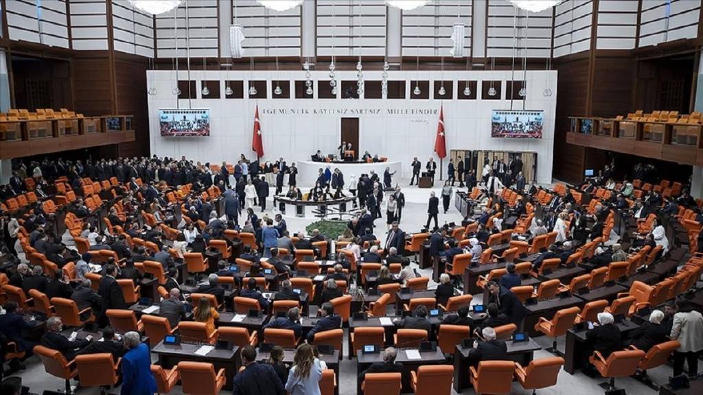TBMM’de kritik gün: Yeni meclis başkanı bugün seçilecek