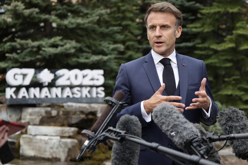 Macron: İran’da rejim değişikliği, Orta Doğu’da kaosa yol açar