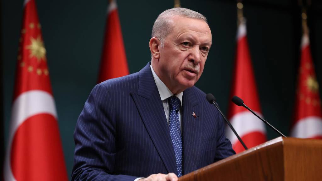 Cumhurbaşkanı Erdoğan'dan Eskişehir'de şehit olan ormancılar için taziye mesajı