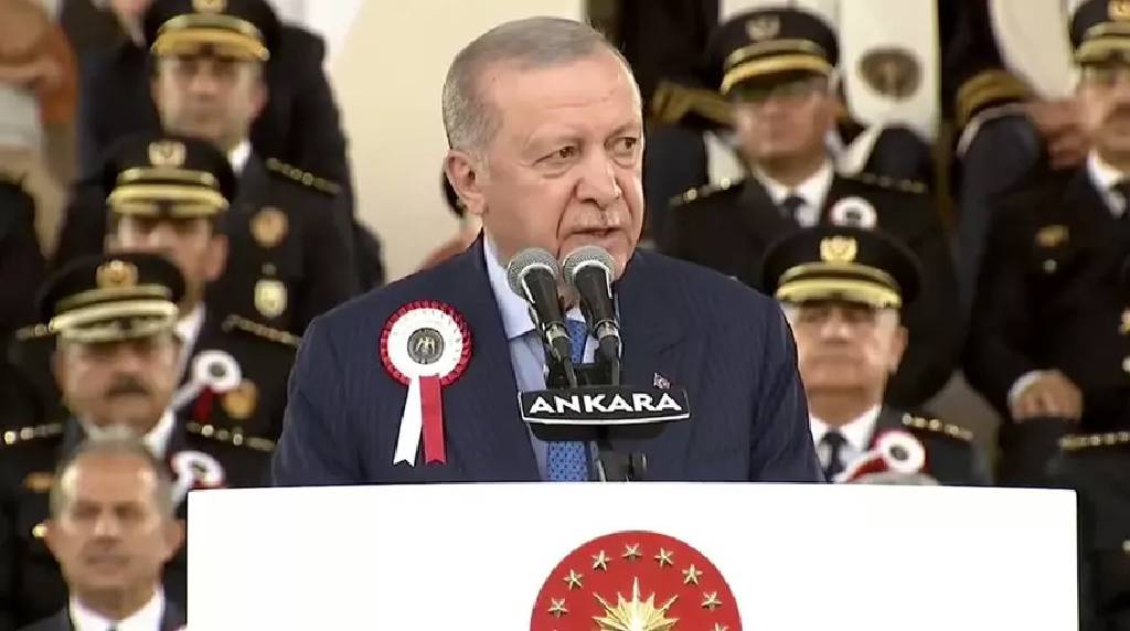 Erdoğan’dan Özgür Özel’e sert Manavgat çıkışı: "Mahkemeye ver"