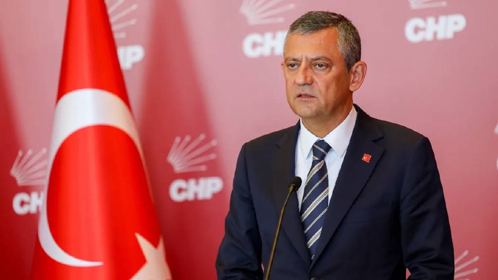 "Türkiye Büyük Millet Meclisi'ni olağanüstü toplantıya çağırıyoruz"