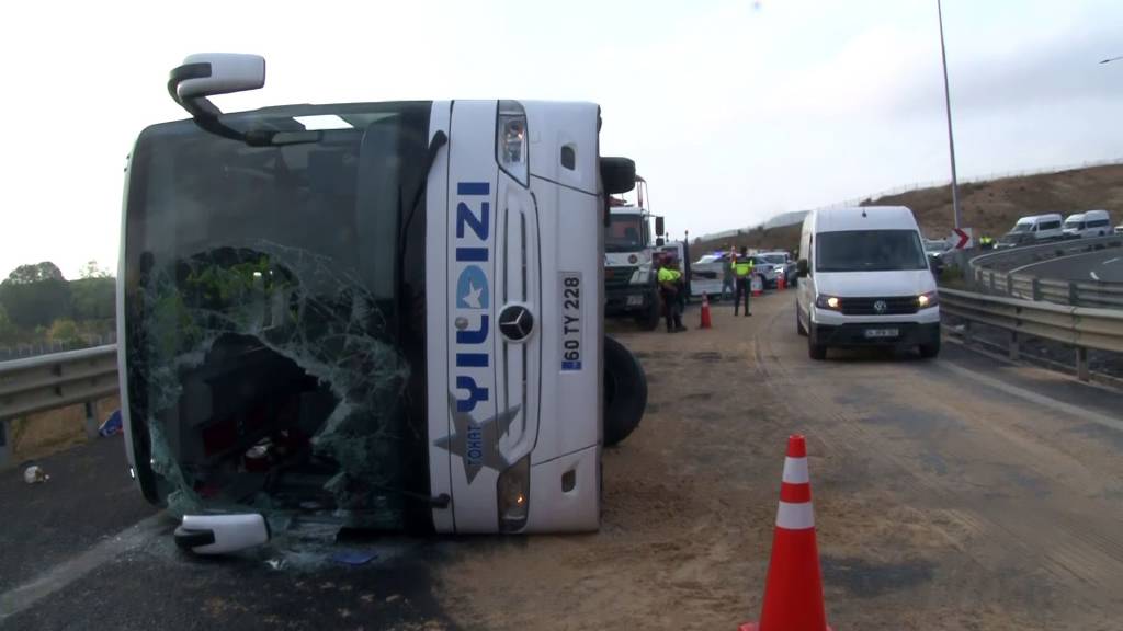 Kuzey Marmara Otoyolu’nda Yolcu Otobüsü Kazası