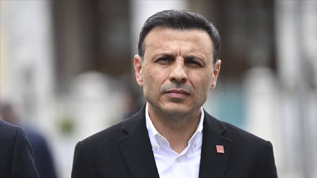 Özgür Çelik'in yargılandığı dava 23 Şubat'a ertelendi