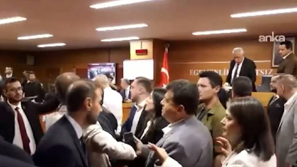 Bayrampaşa Belediyesi başkanvekilliğini CHP kazandı
