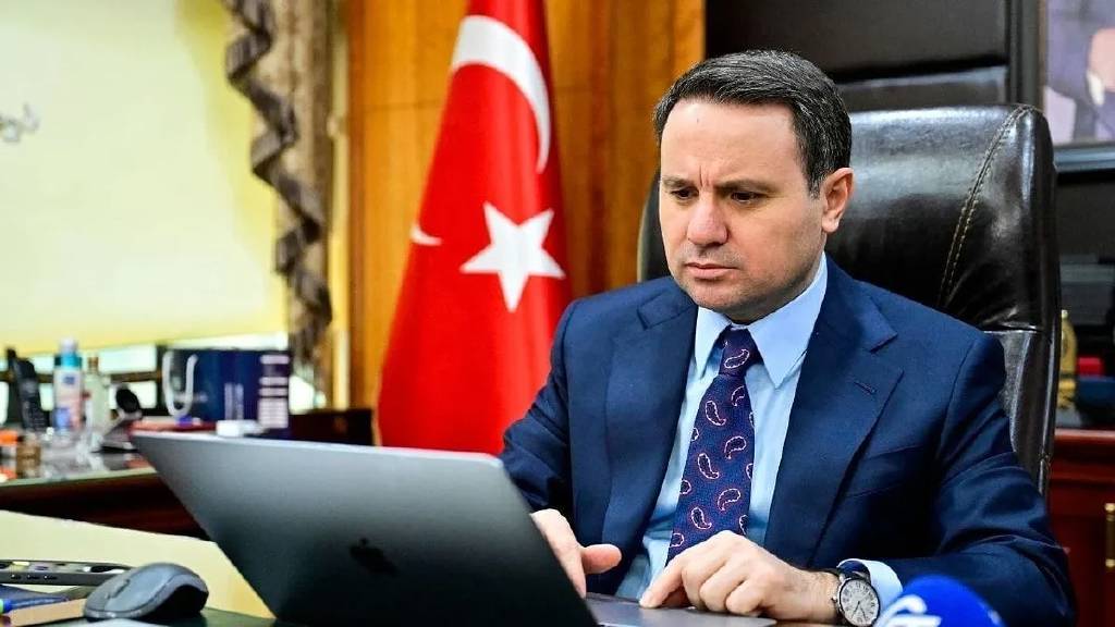 Akın Gürlek, İBB'deki operasyonlar hakkında konuştu: "100 yılın yolsuzluk dosyası"