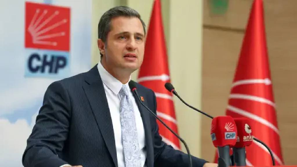 CHP'den "erteleme" kararına yorum: "Bu davaları açanlar üyemiz değil"