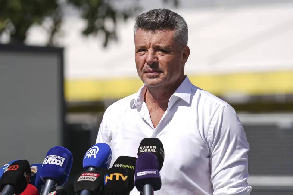 Fenerbahçe'de yeni başkan Saadettin Saran oldu