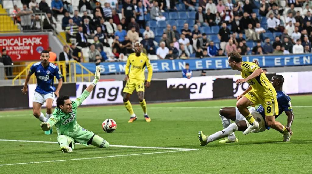 Fenerbahçe, Kasımpaşa karşısında fırsat tepti