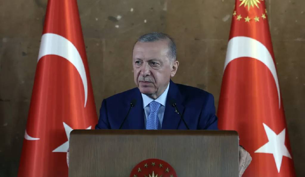 AK Parti 8 ilde yeni yönetimlerin göreve başlayacağını bildirdi