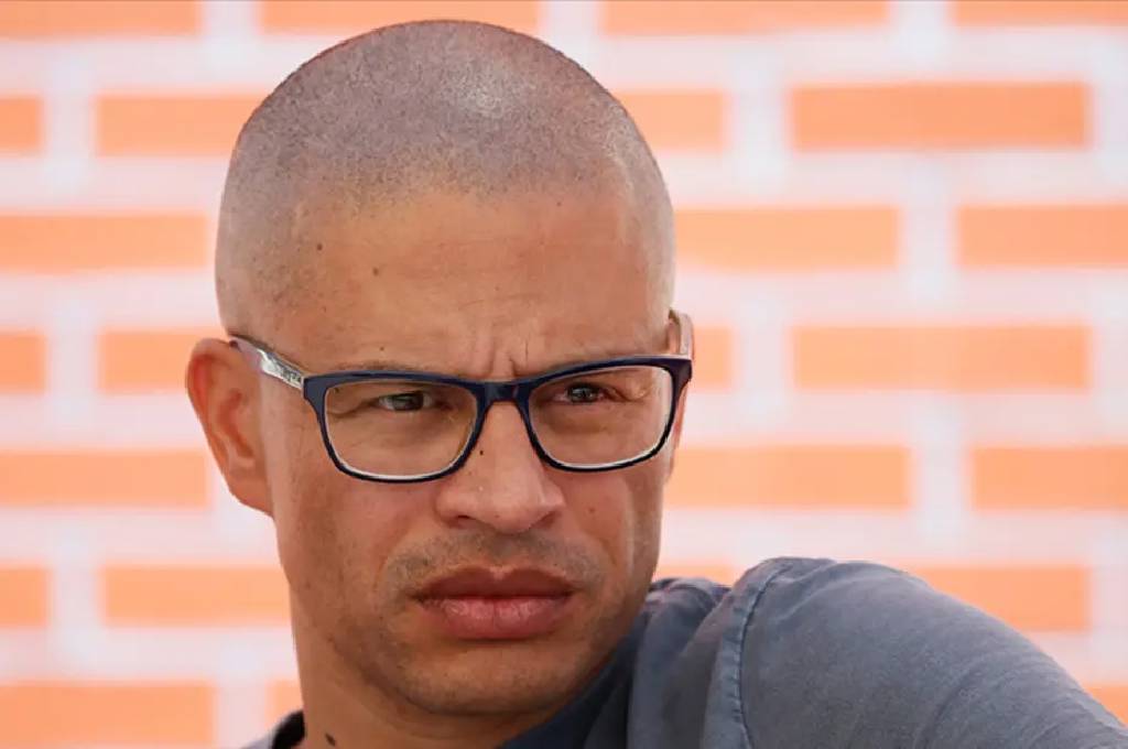 Alex de Souza'nın görevine son verildi