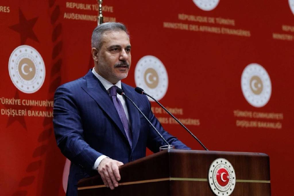 Hakan Fidan, Barrot ile Ankara'da görüştü