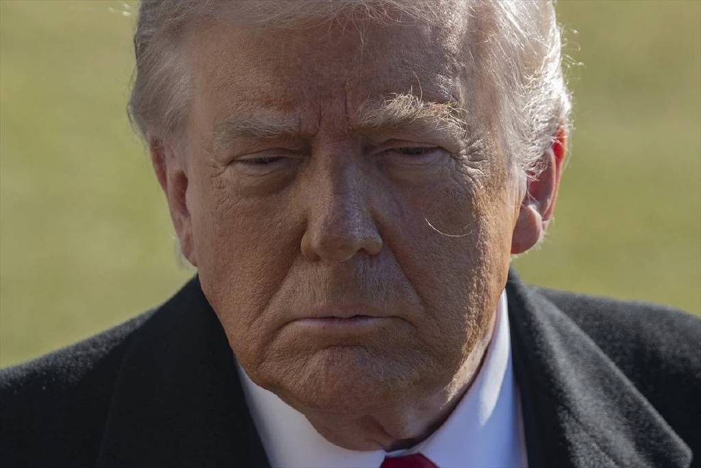 İran'da can kaybı 2 bin 500'ü geçti