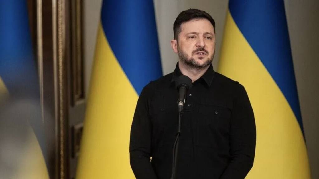 Zelenskiy'den Trump'a yanıt: Ukrayna kendini savunma hakkına sahip