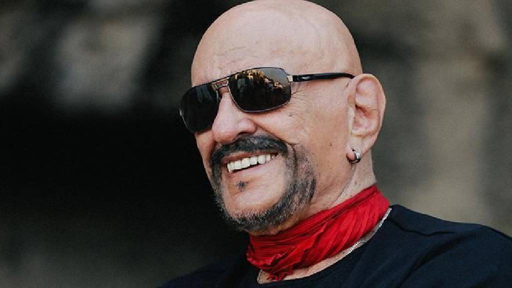 Türk pop müziğinin usta ismi Alpay 91 yaşında hayatını kaybetti
