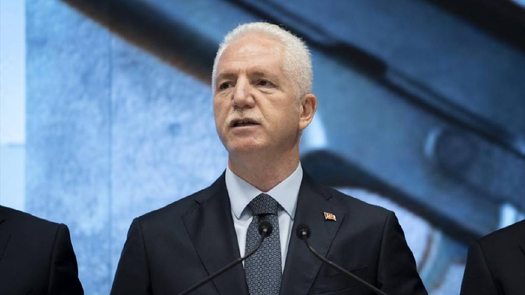 Vali Gül: Zorunlu olmadıkça yarın evlerinizden çıkmayın