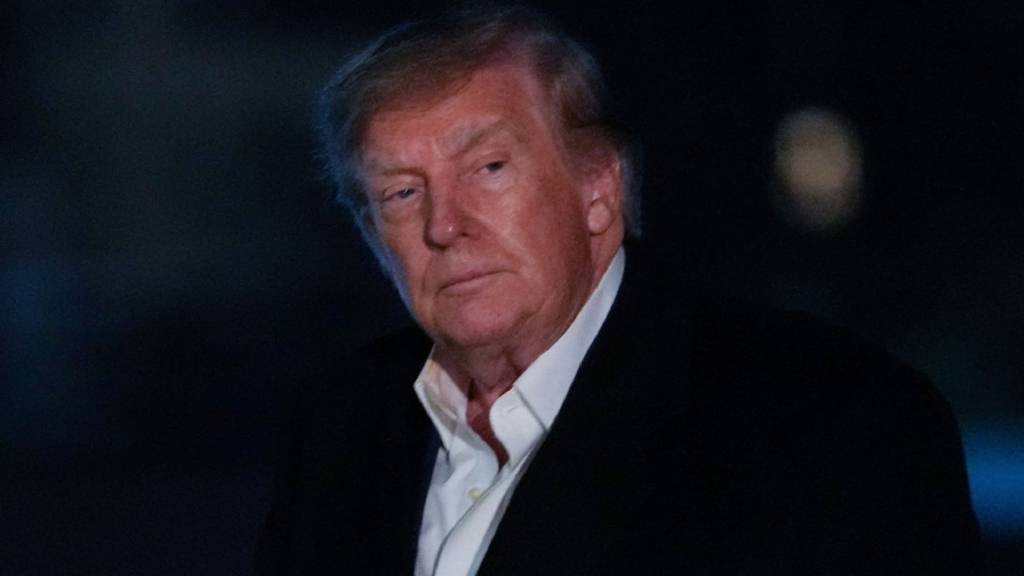Trump: İran, ara seçim öncesi petrol fiyatlarını yükseltmeye çalışıyor