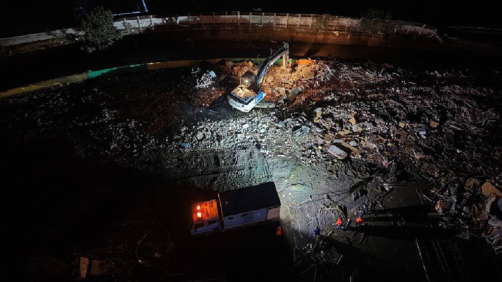 Sarıyer'de selin vurduğu Ayazağa'da yıkım havadan görüntülendi