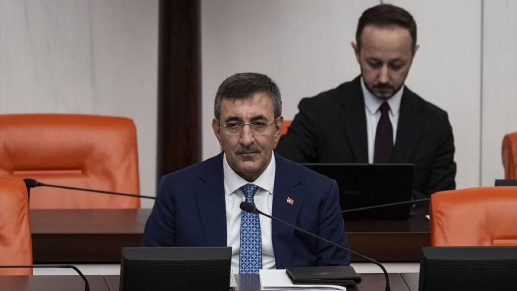 2027 bütçesi Plan ve Bütçe Komisyonu'nda: Yılmaz sunumu yaptı
