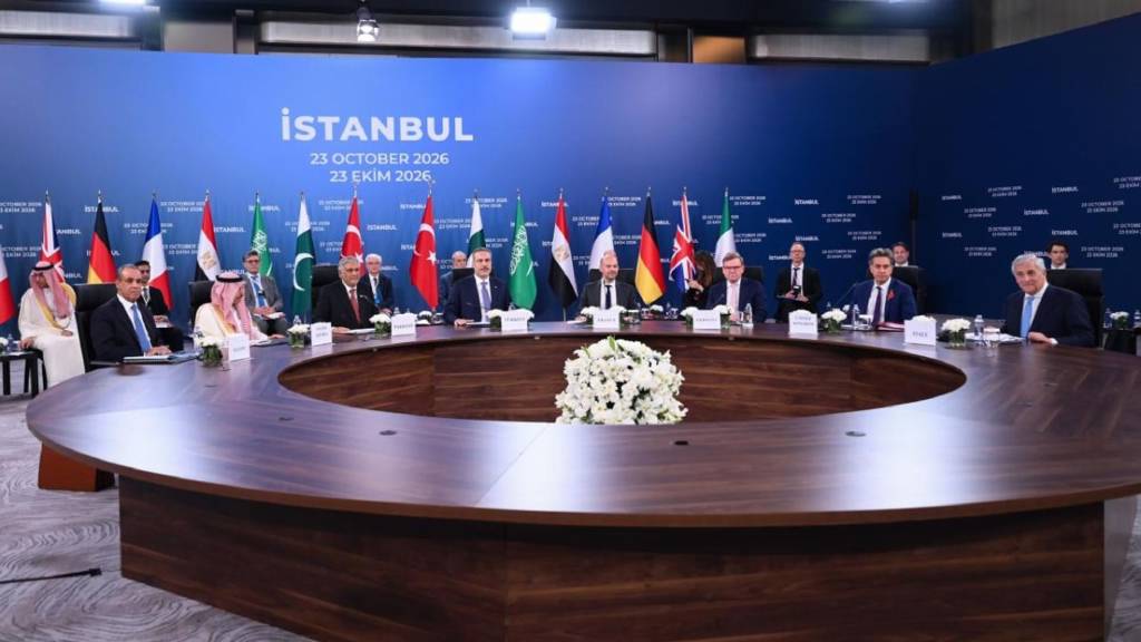 İstanbul'da bir araya gelen 8 ülkeden ortak bildiri