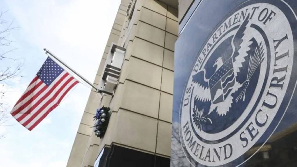 ABD, Trump yönetiminin 300 binden fazla vizeyi iptal ettiğini duyurdu