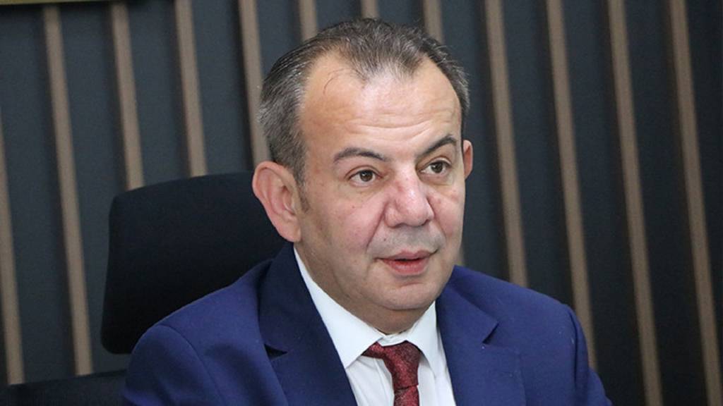 Tanju Özcan'a 7 yıl 3 ay 15 gün hapis cezası