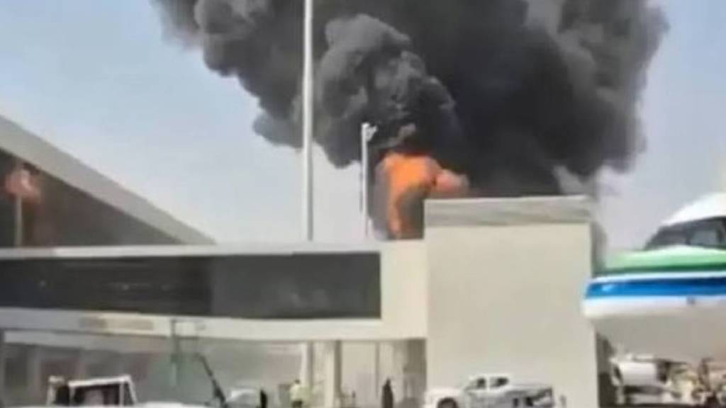 Suudi Arabistan'da Kral Fahd Havalimanı'na saldırı: 1 ölü, 8 yaralı