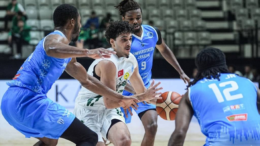 Esenler Erokspor, Universitatea Craiova'yı 118-96 yendi