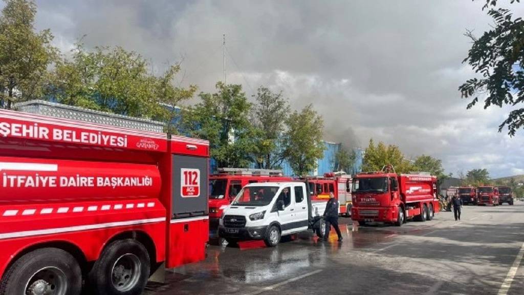 Gaziantep'te pamuk fabrikasında yangın