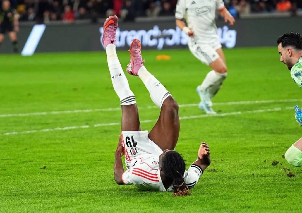 El Bilal Toure’nin sağlık durumu netleşti