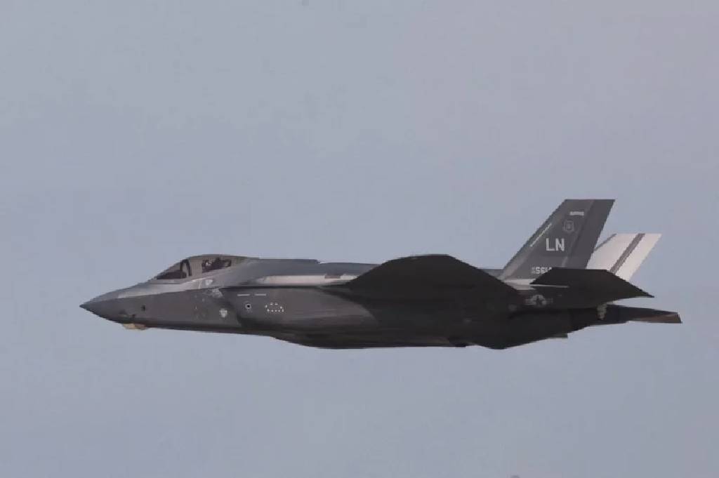 ABD'ye ait F-35 uçağı İran tarafından vuruldu