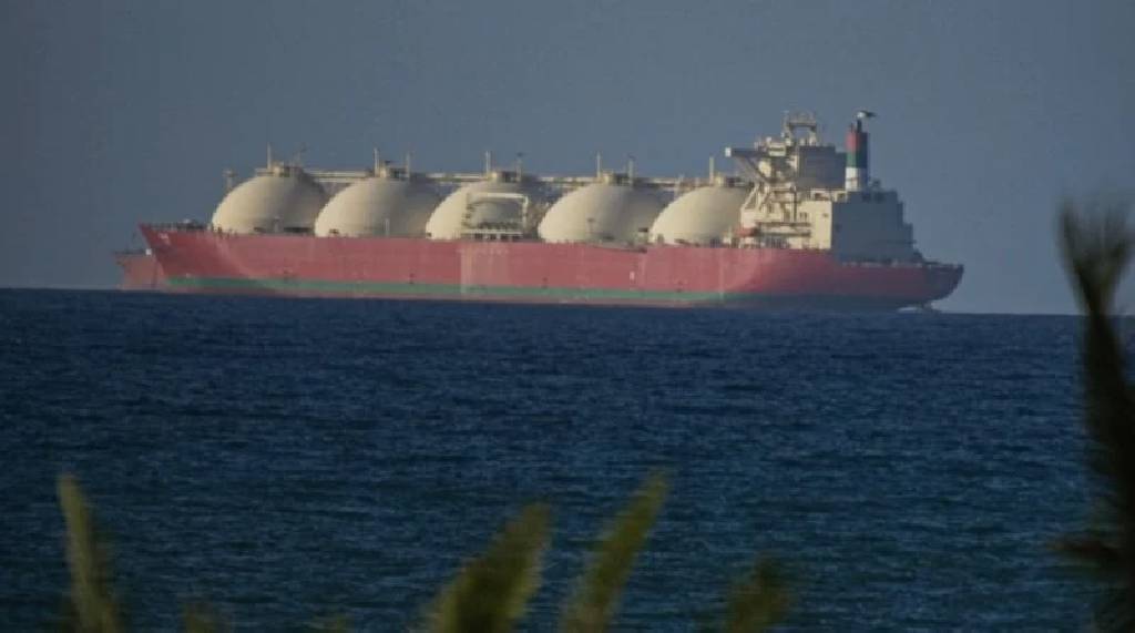 Hürmüz Boğazı'nda abluka başladı