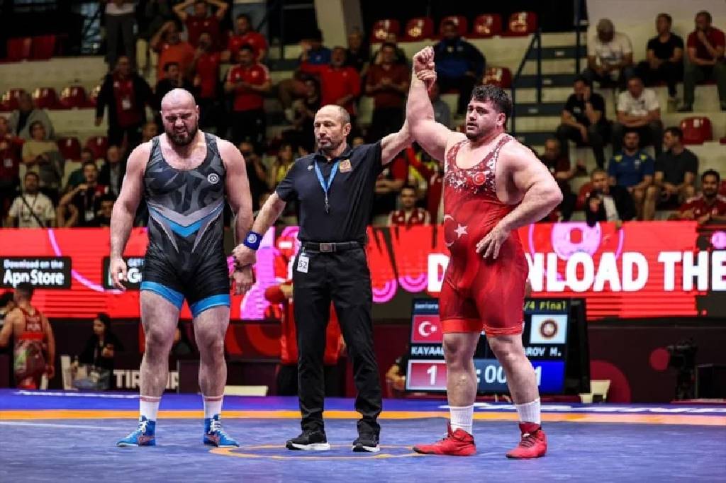 Rıza Kayaalp Avrupa Güreş Şampiyonası'nda finalde