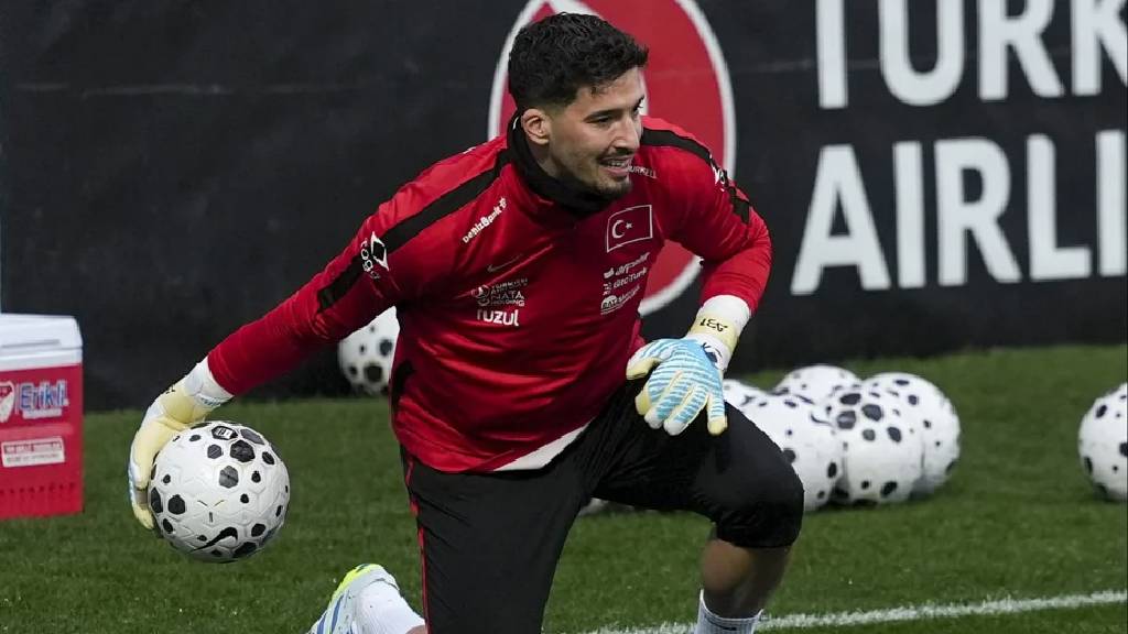 Altay için eski hocasından açıklama