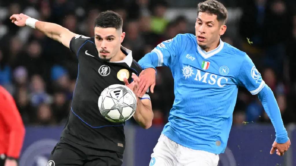 Galatasaray için sol bek hamlesi