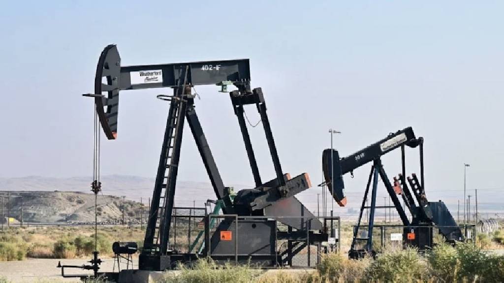 Brent petrol ilk kez 75 doların altına düştü