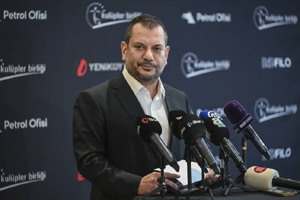 Ertuğrul Doğan'dan transfer açıklamaları