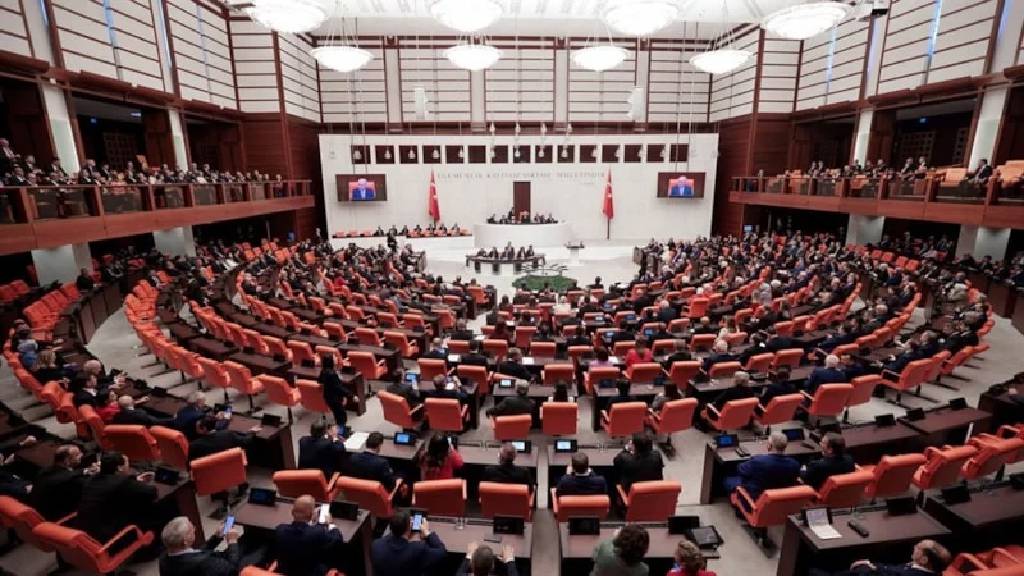 10 Milletvekili hakkında hazırlanan dokunulmazlık dosyaları TBMM'de