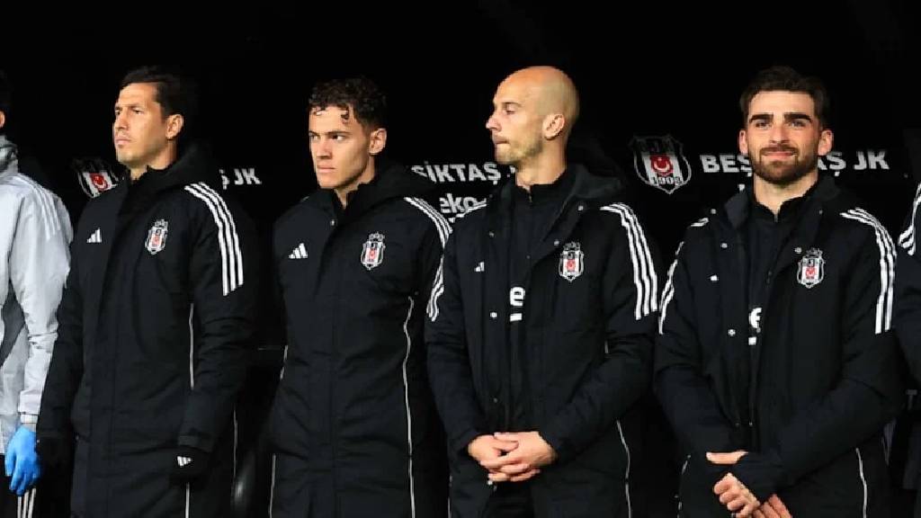 Beşiktaş, 6 isimle yolları ayırdığını açıkladı