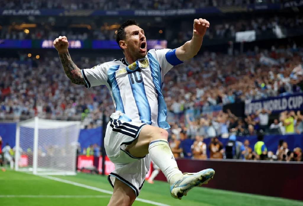 Tarihin en iyisi: "Lionel Messi"