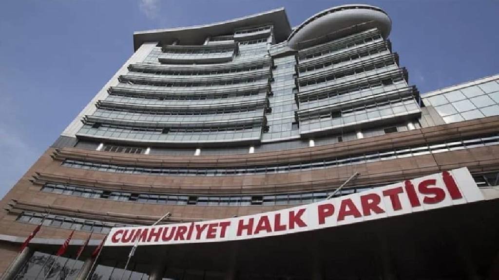 CHP'de 8 İl Başkanı görevinden alındı