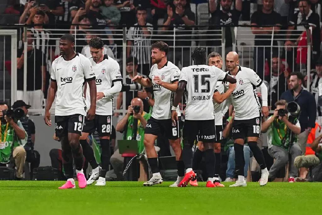 Beşiktaş gol oldu yağdı: "6-2"
